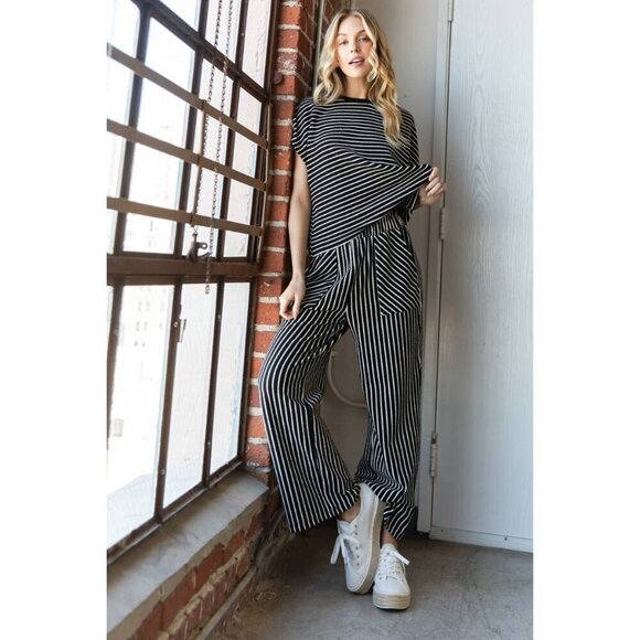 Stripe Texture Knit Front Pocket Long Pants - Picture 7 of 15